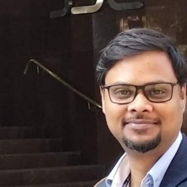 Expert Profile Pictrue